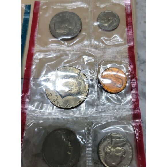 1979 US Mint Set - 12-Coin P&D Uncirculated Lot Of 5-1 Red 1 Blue Each Envelope - Picture 4 of 16